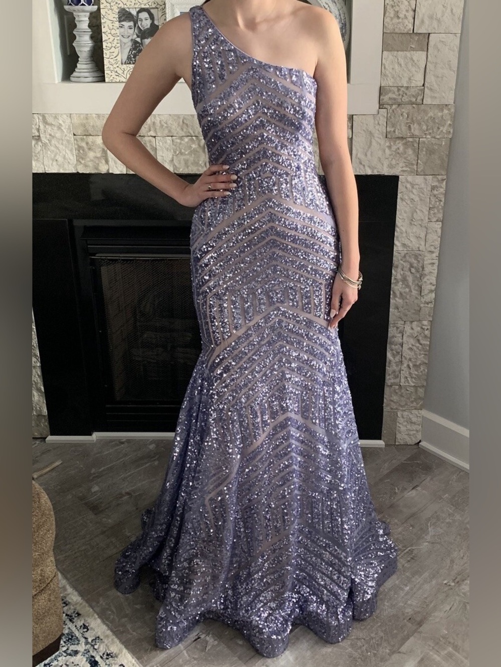 Jovani - Picture 2 of 4